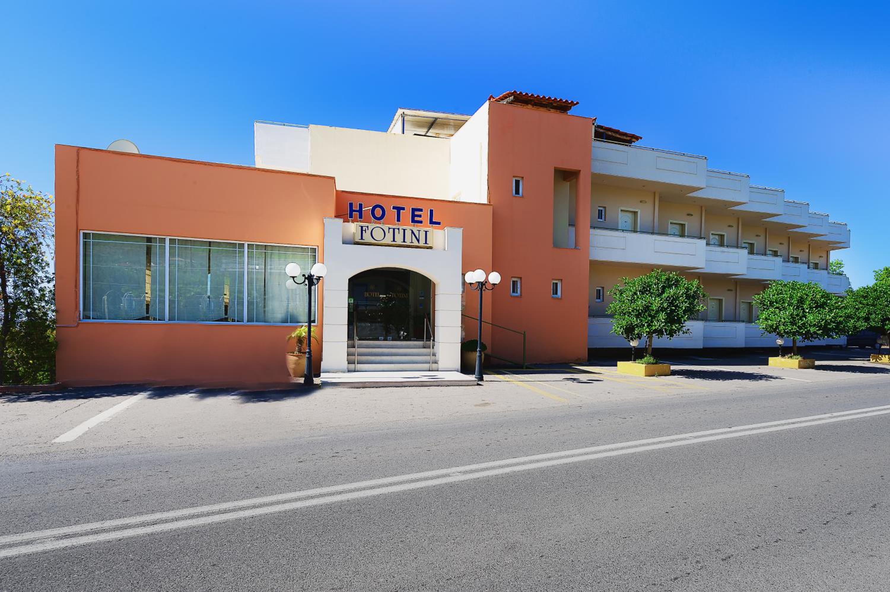 Фото Hotel Fotini