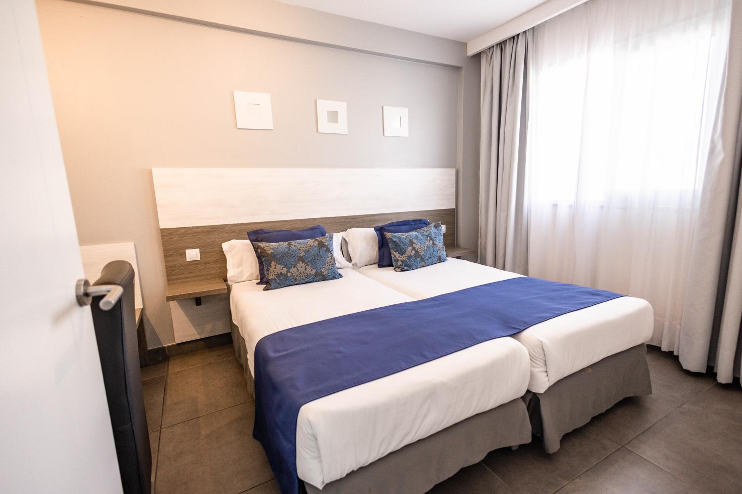 Фото Hotel Servatur Castillo del Sol