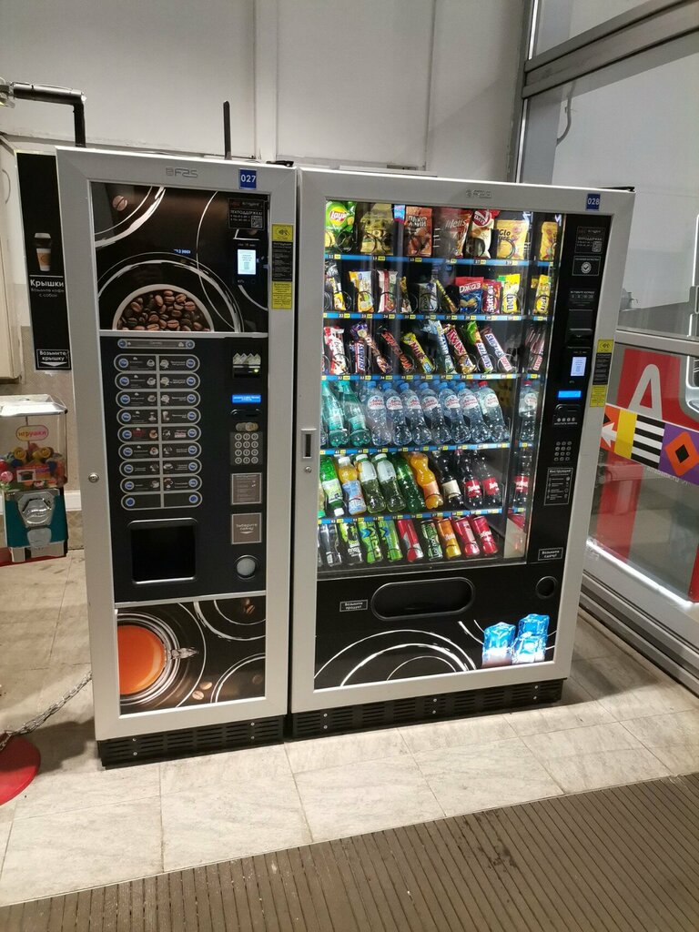 Vending machine Напитки и снеки, Moscow, photo