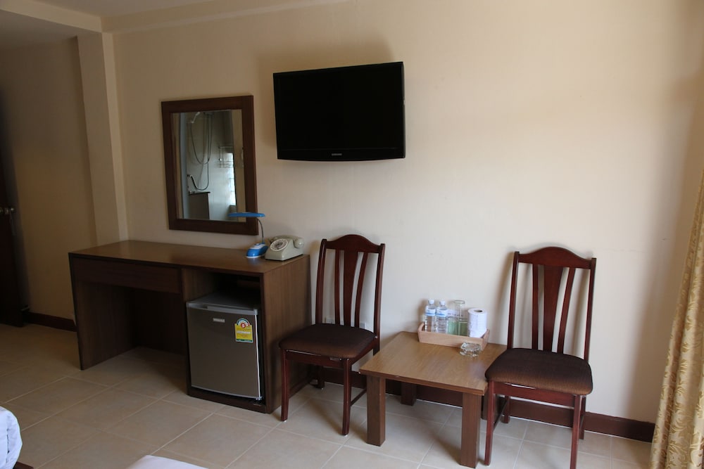 Фото Opal House Hotel & Restaurant