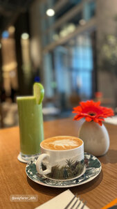 Wayfarer (Limestone House, Gate Avenue, Dubai International Financial Centre), cafe