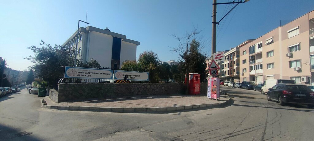School Sehit Journalist Hasan Tahsin Secondary School, Izmir, photo