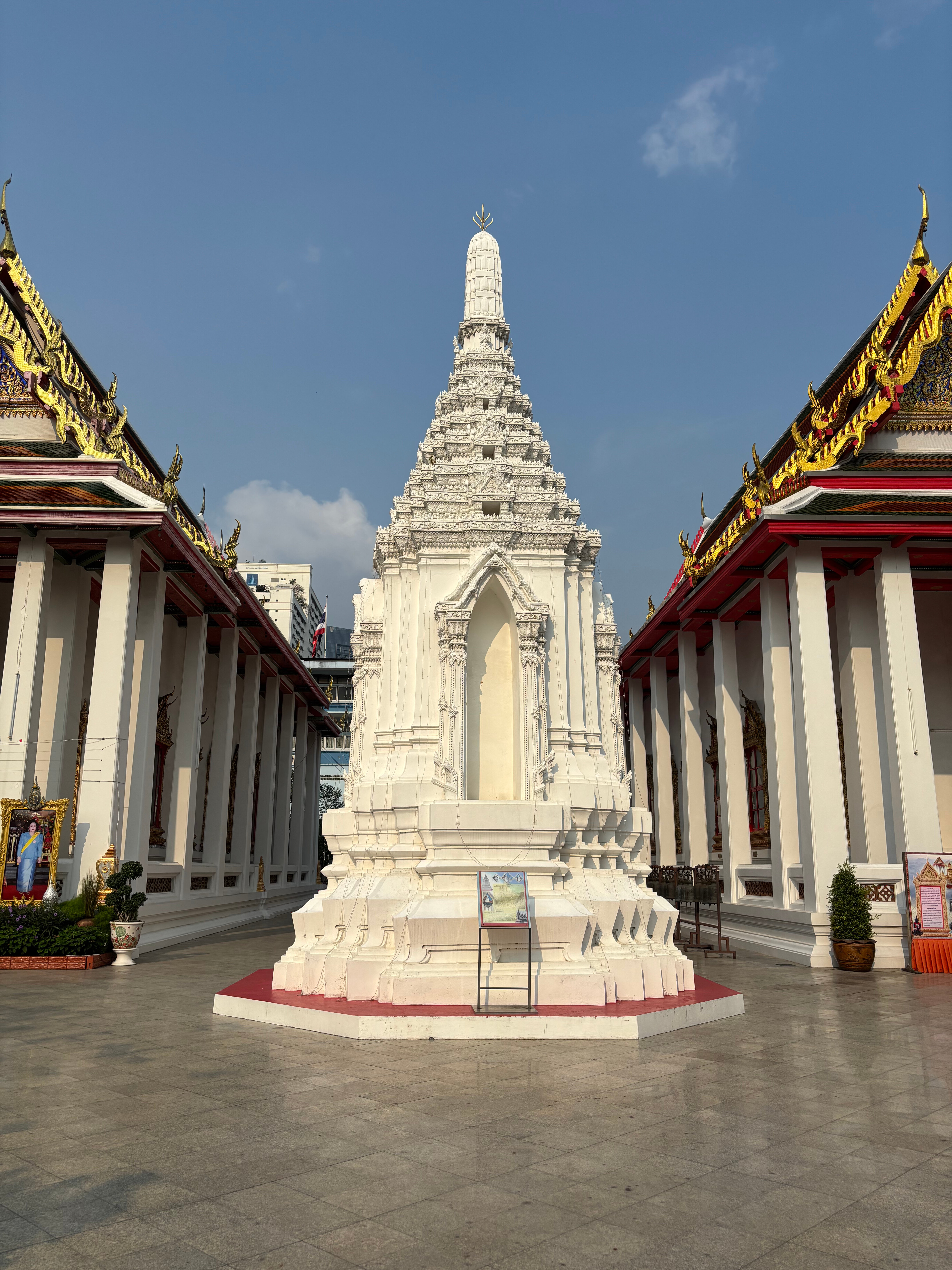 Фото W22 by Burasari