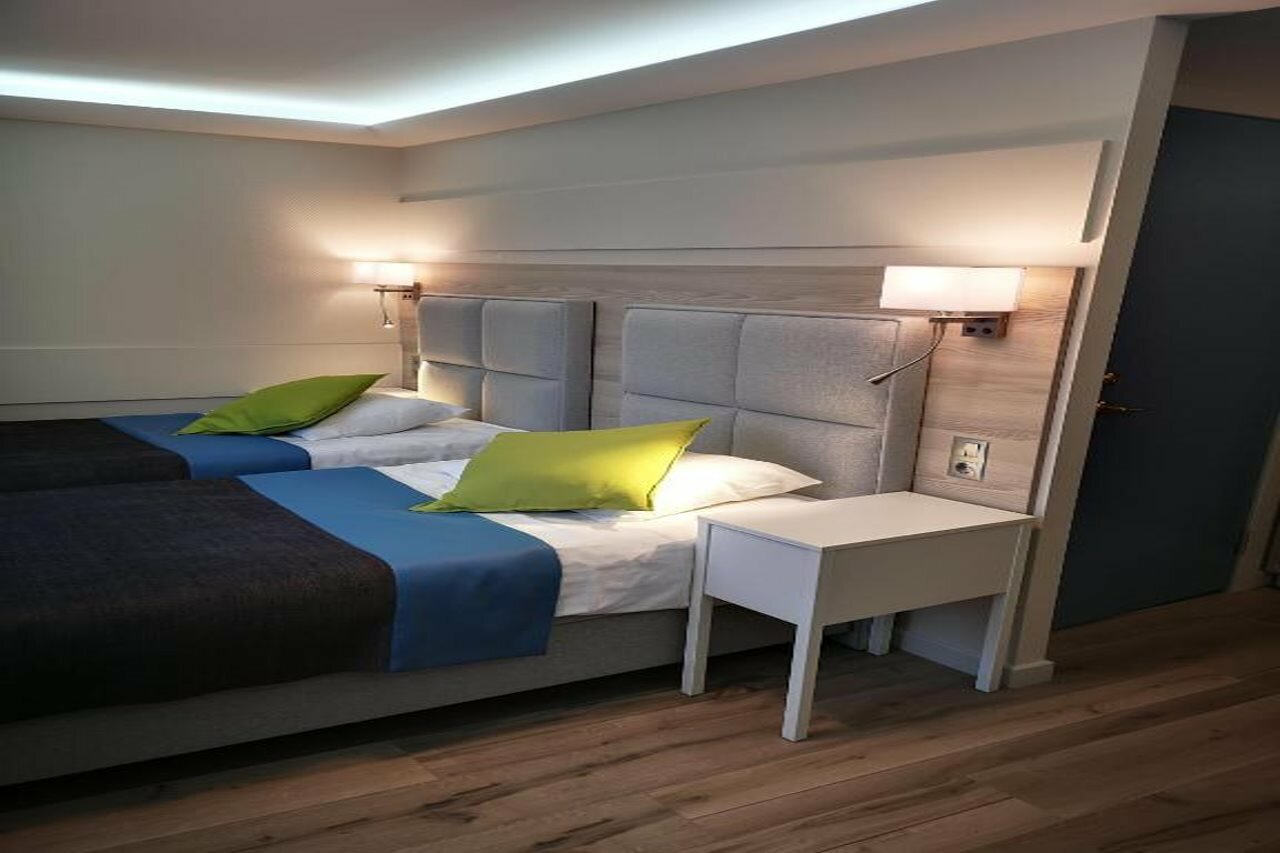 Фото Amrita Hotel