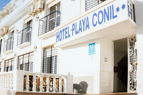 Гостиница Hostal Brisas de Conil в Кониль де ла Фронтере