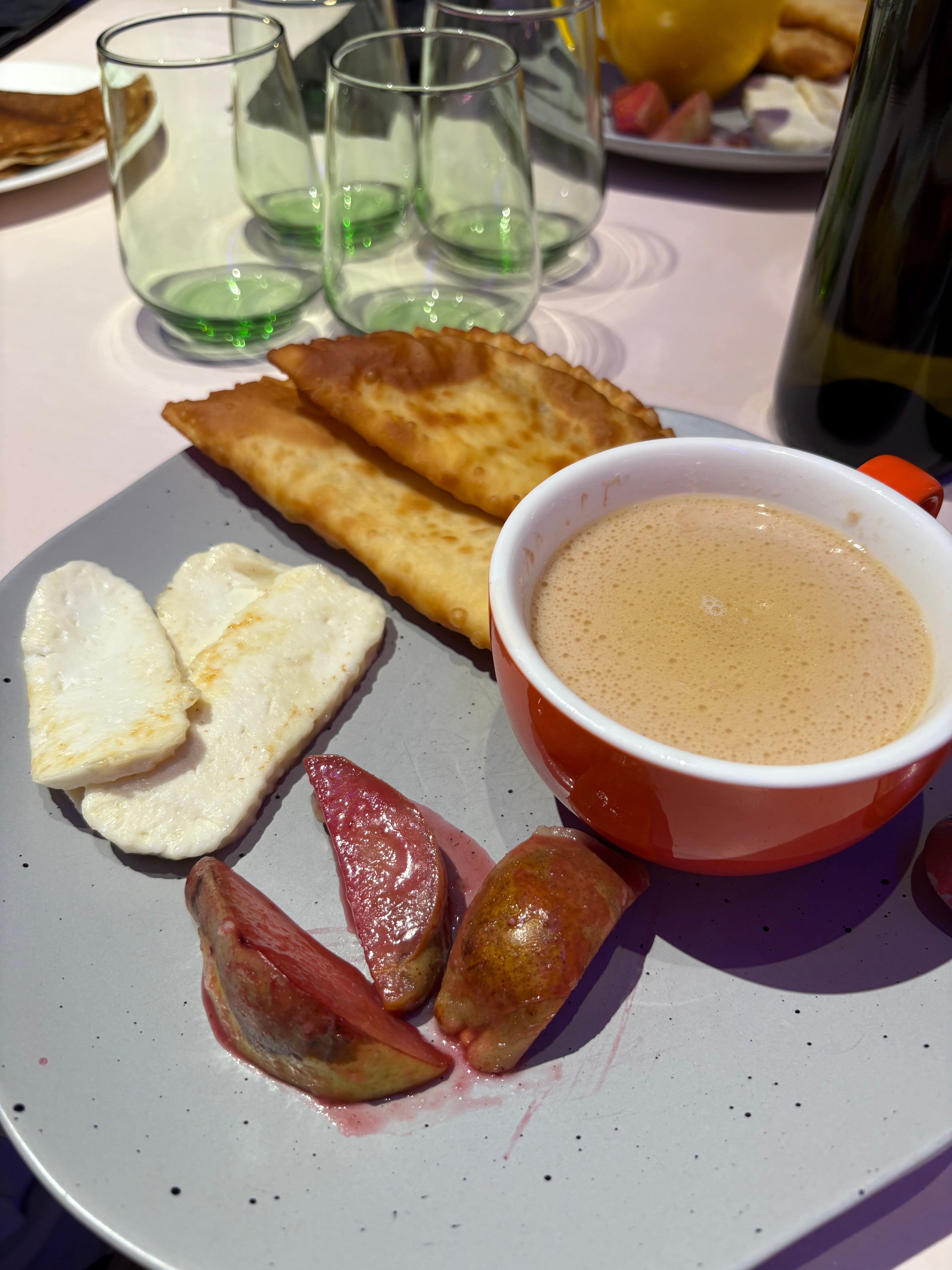 Фото Hatti Apart Hotel