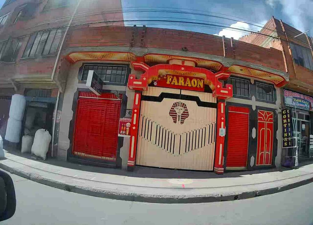 Presenters and event hosts Faraon, El Alto, photo