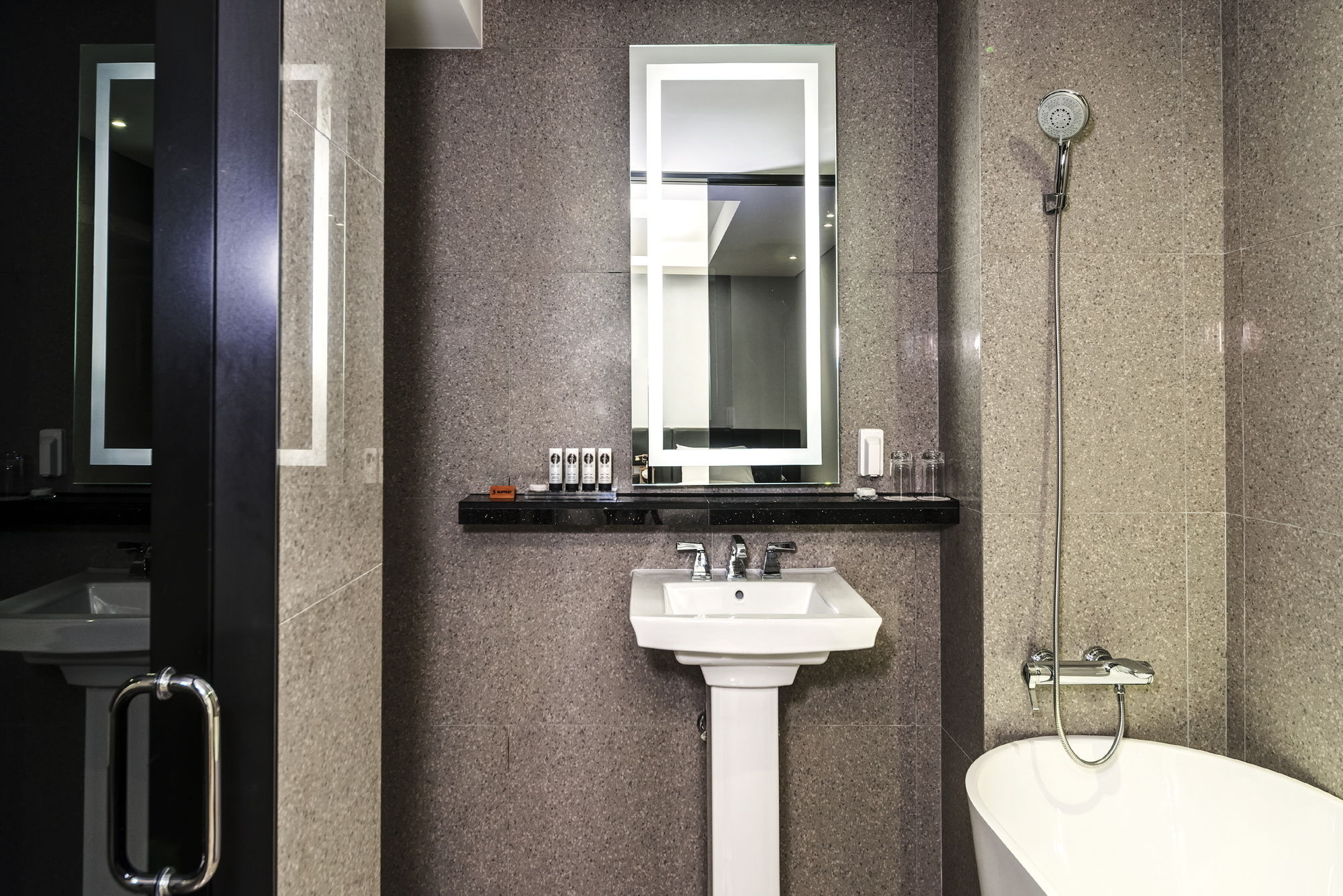 Фото Capace Hotel