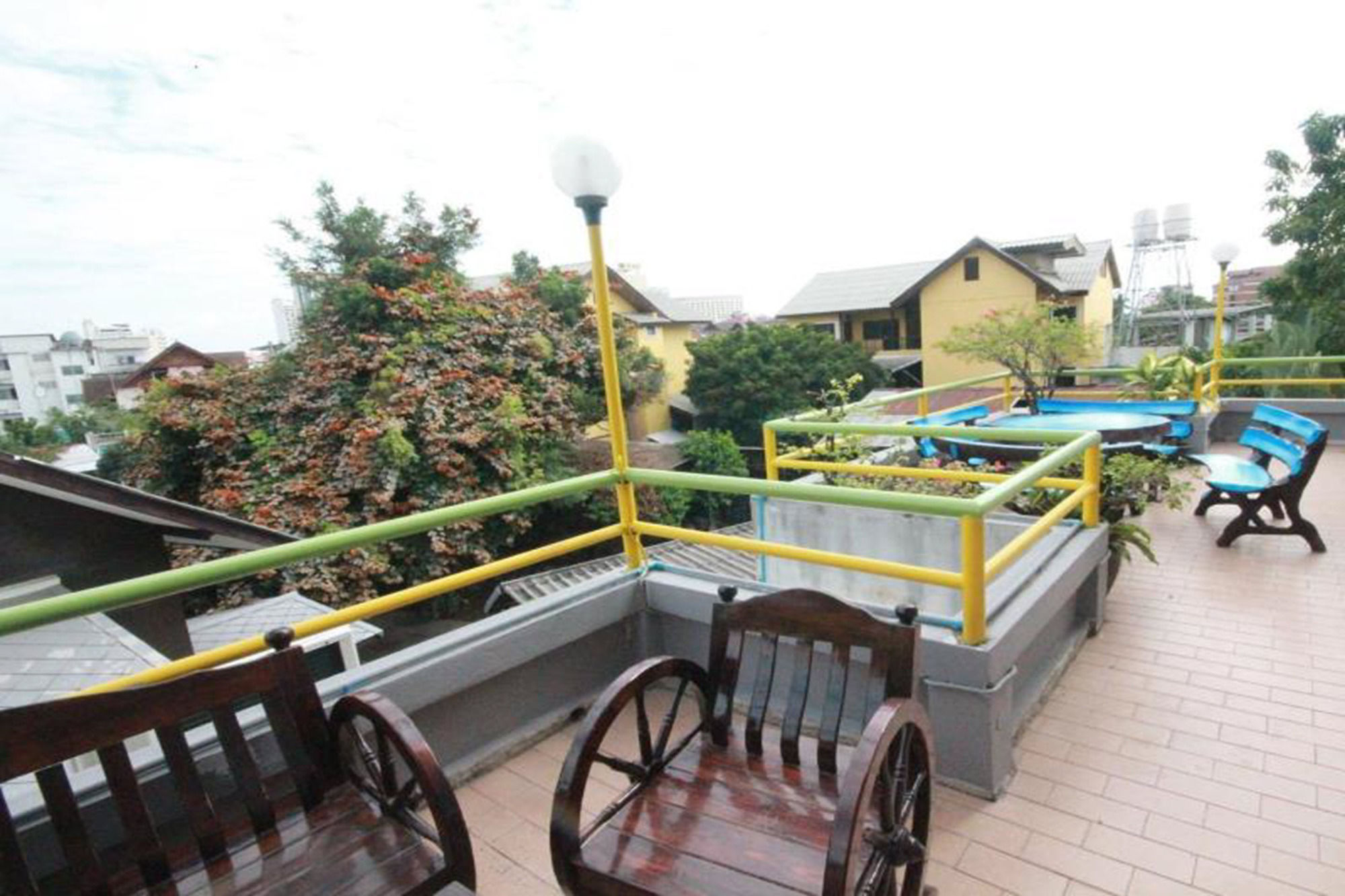 Фото Home Place Hotel