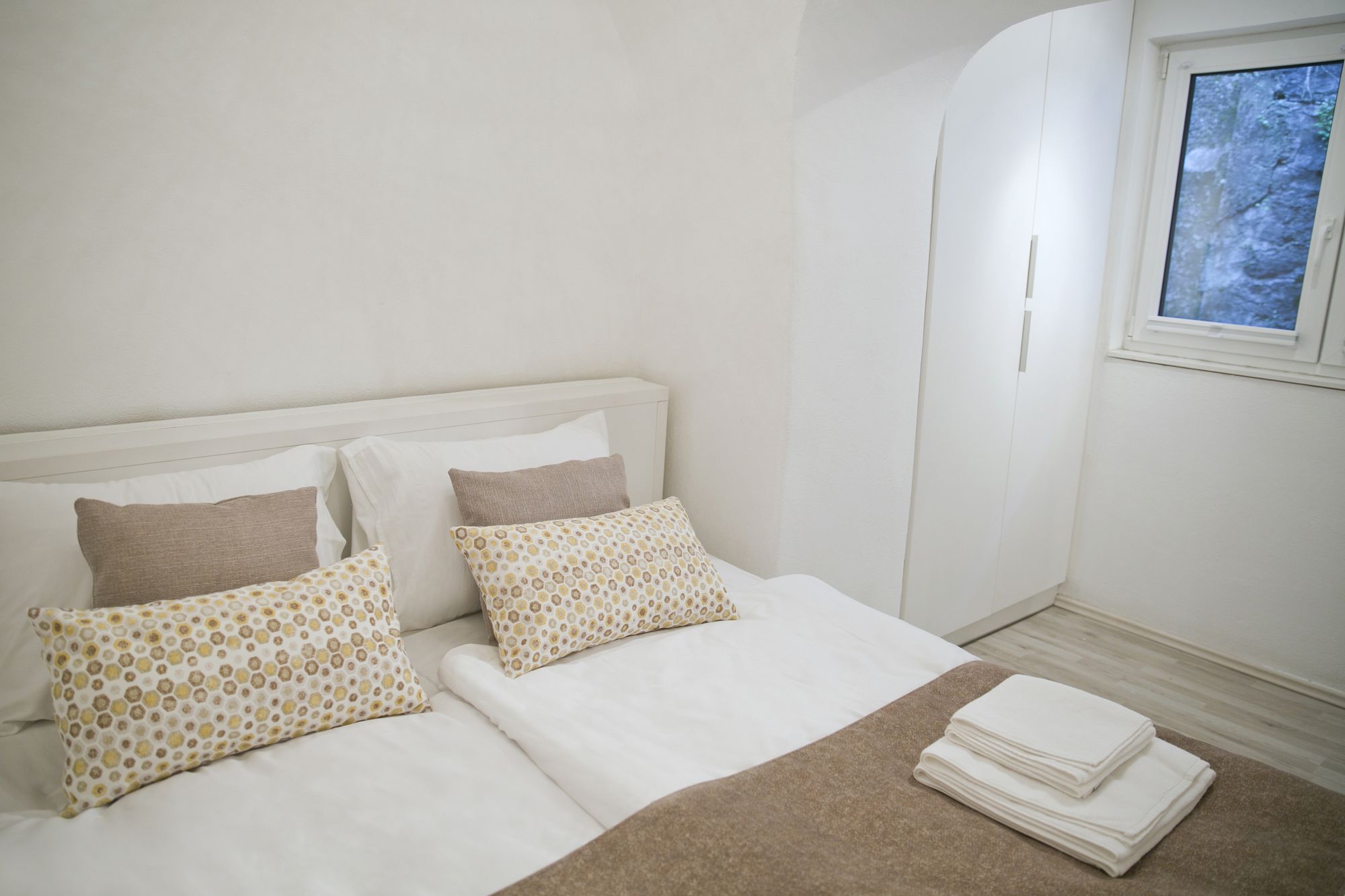 Фото Apartments Hiša Pod Gradom