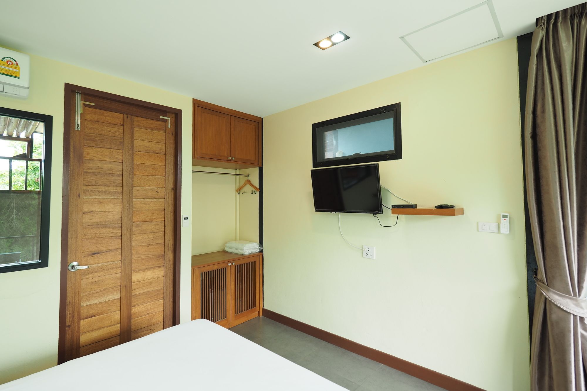 Фото Maithong Riverside