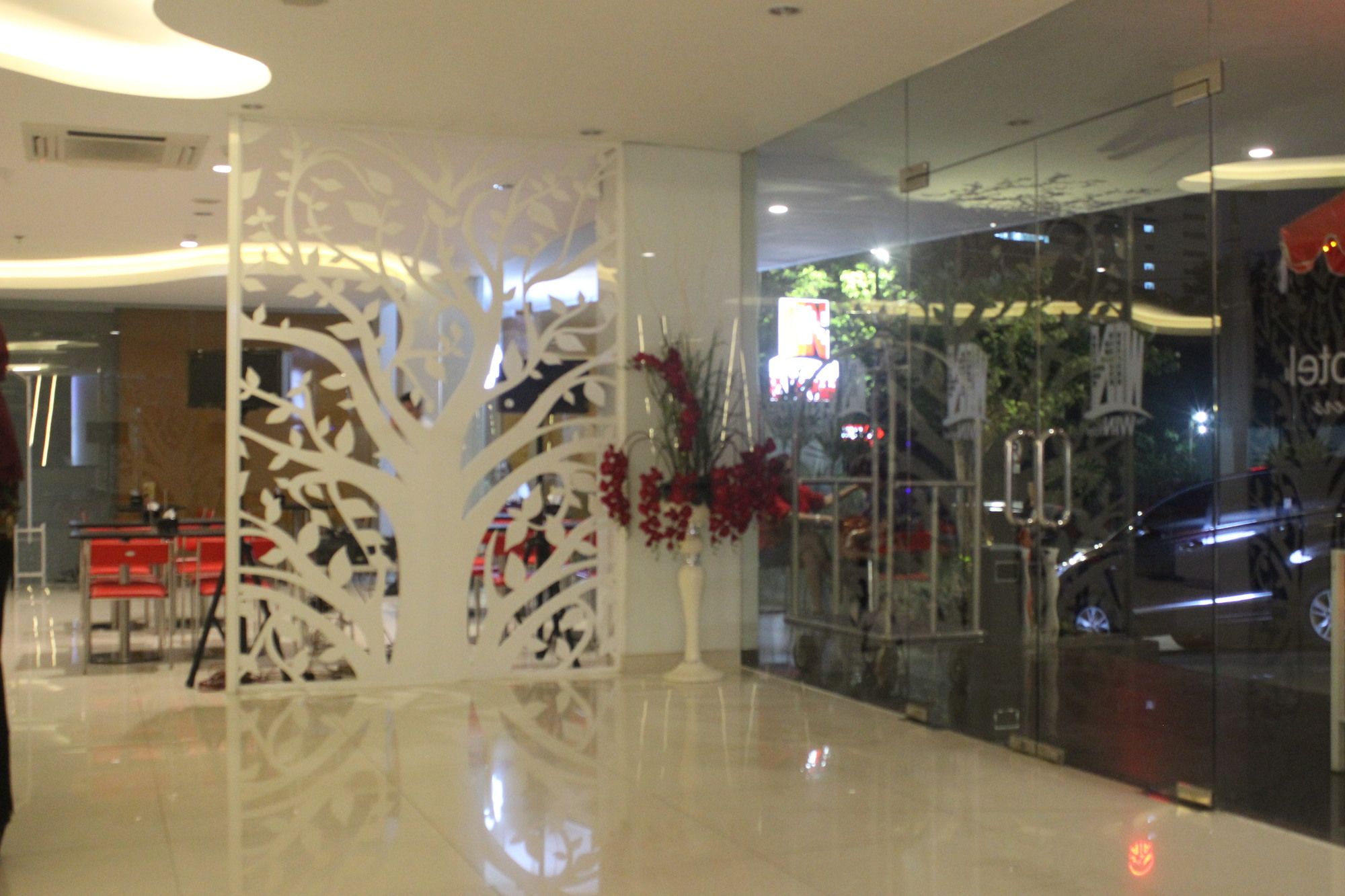 Фото The Win hotel