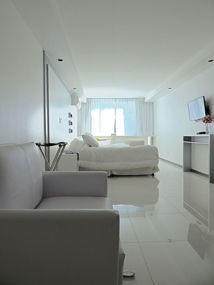 Фото Gema Luxury Suites