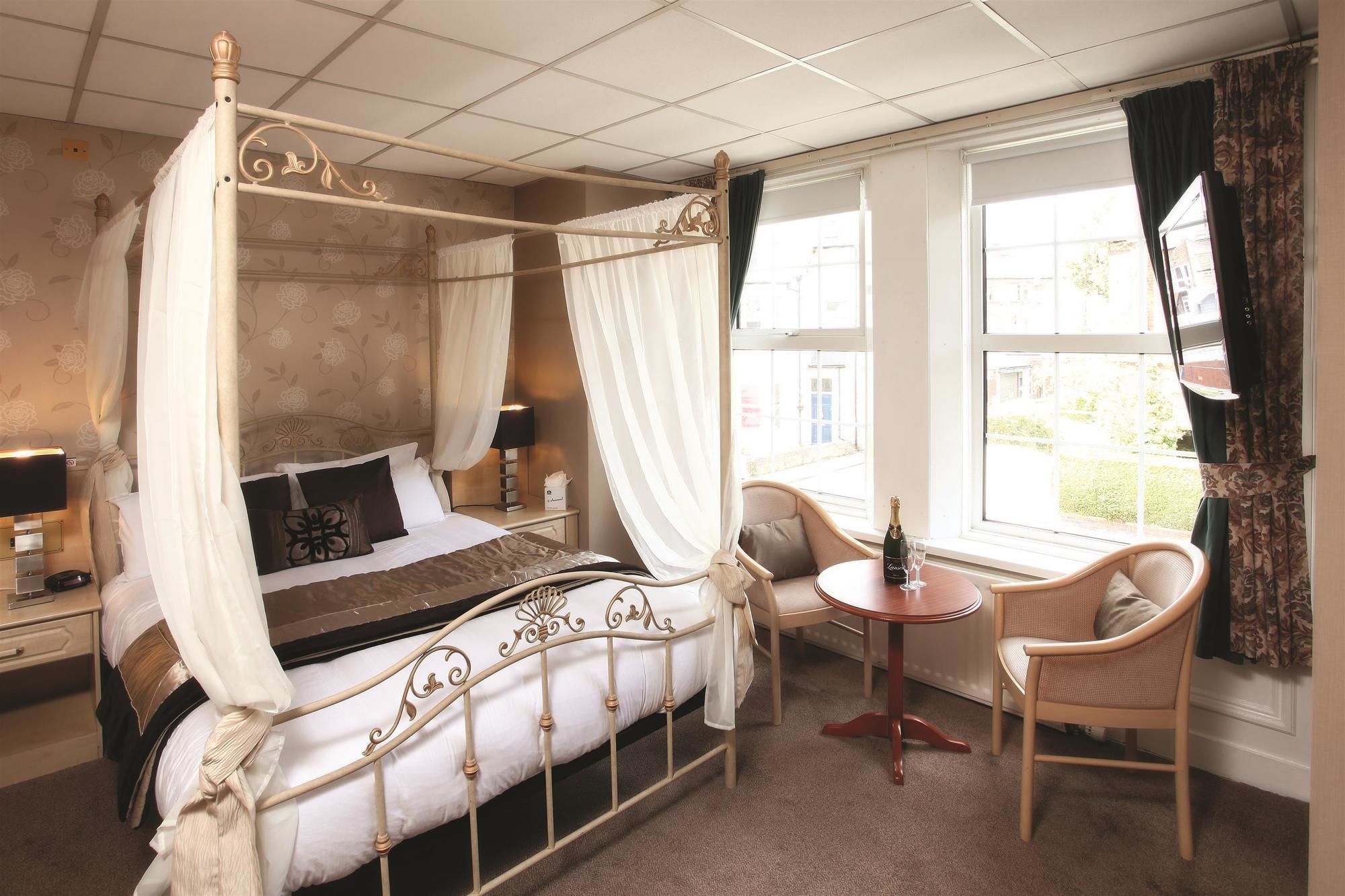 Фото Best Western New Kent Hotel