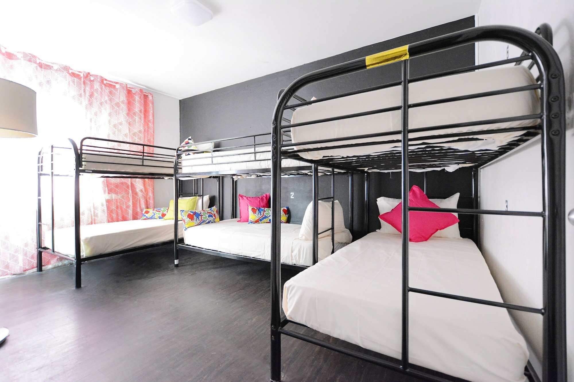 Фото South Beach Rooms and Hostel