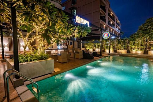 Гостиница A-One Pattaya Beach Resort в Паттайе