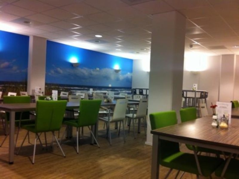 Фото Court Garden Hotel