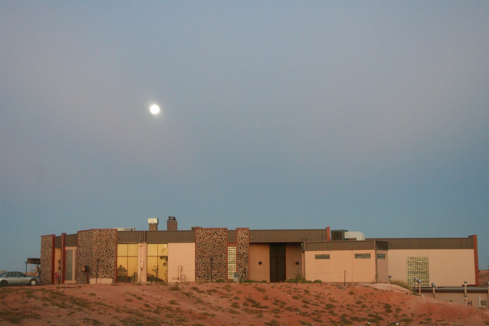 Фото Desert Cave Hotel