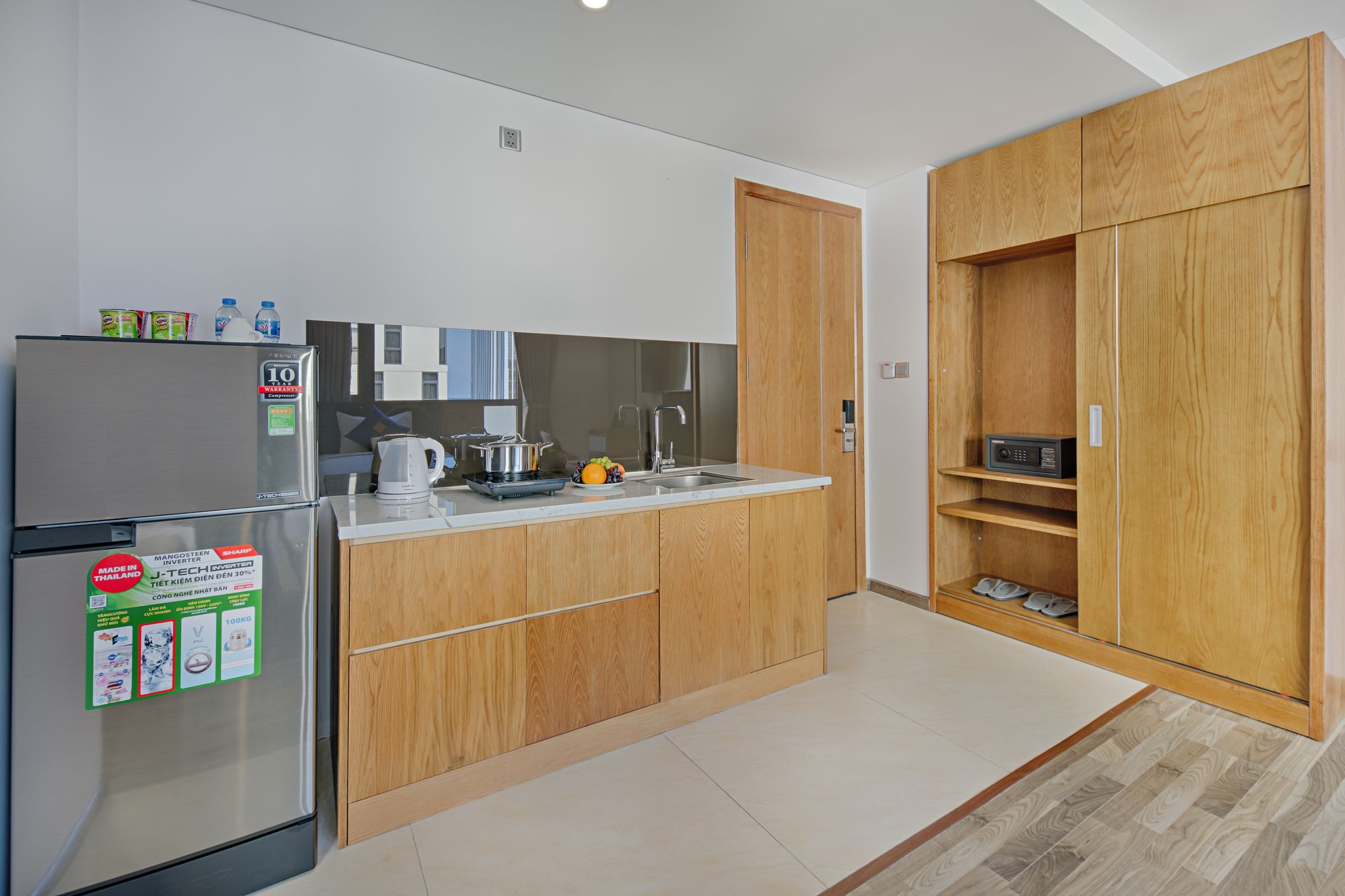 Фото Jolia Hotel and Apartment - My Khe Beach