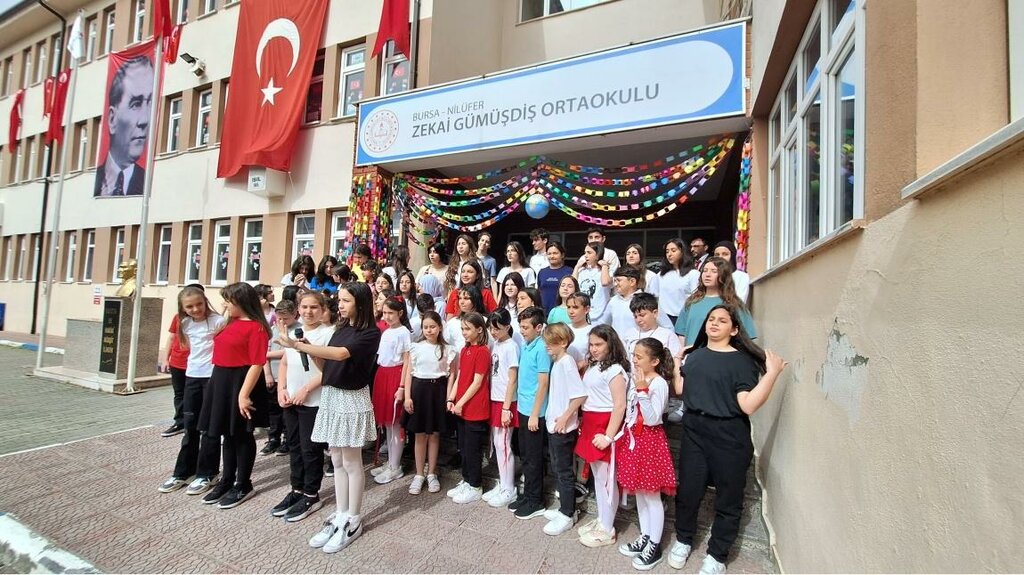 School Zekai Gumusdis Ortaokulu, Bursa, photo