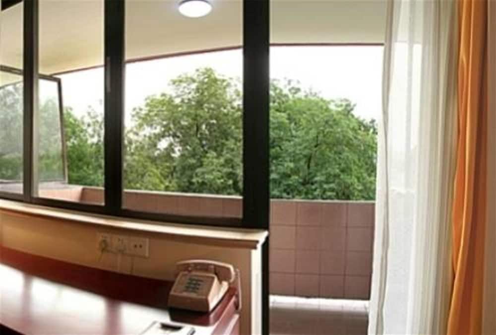 Фото Cypress Hotel Jin Jiang Shanghai