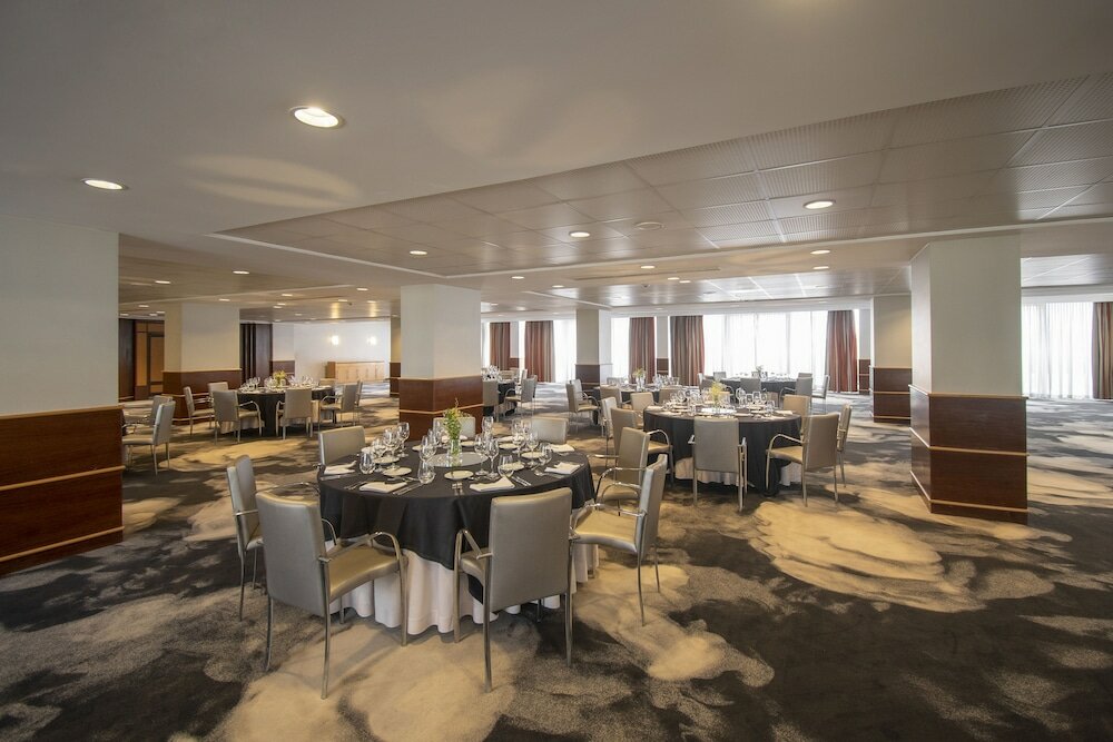 Фото Sana Metropolitan Hotel