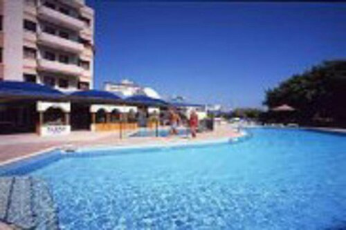 Гостиница Flora Hotel Apartments в Протарасе