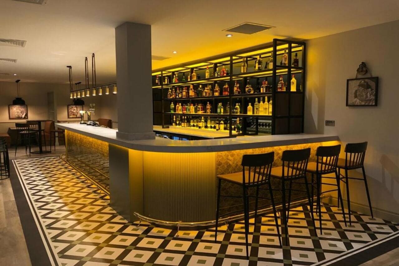 Фото The Aberdeen Altens Hotel