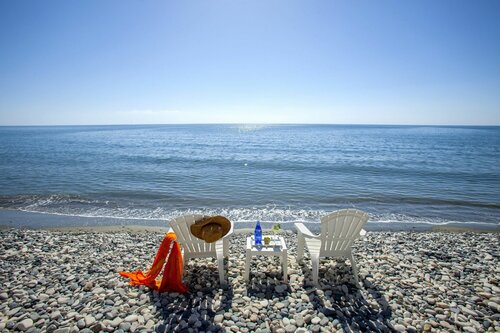 Апартаменты Meneou Beachfront Villa Sunset