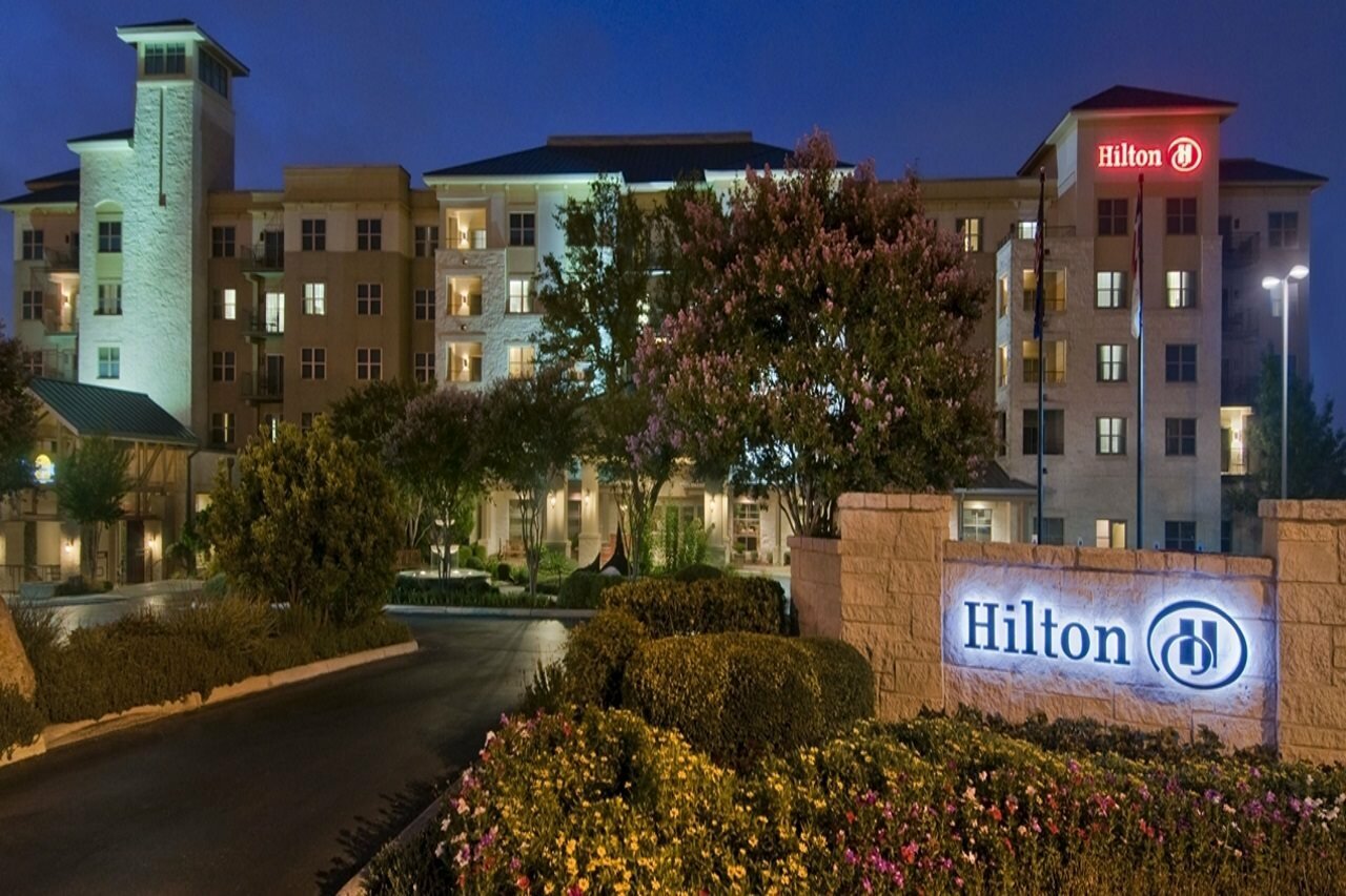 Фото Hilton San Antonio Hill Country