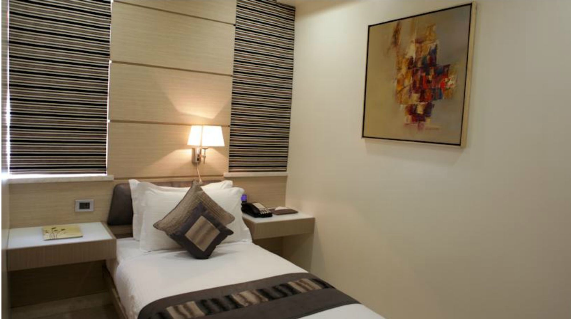 Фото Hotel Residency Fort Mumbai