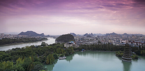 Гостиница Guilin Lijiang Waterfall Hotel в Гуйлине