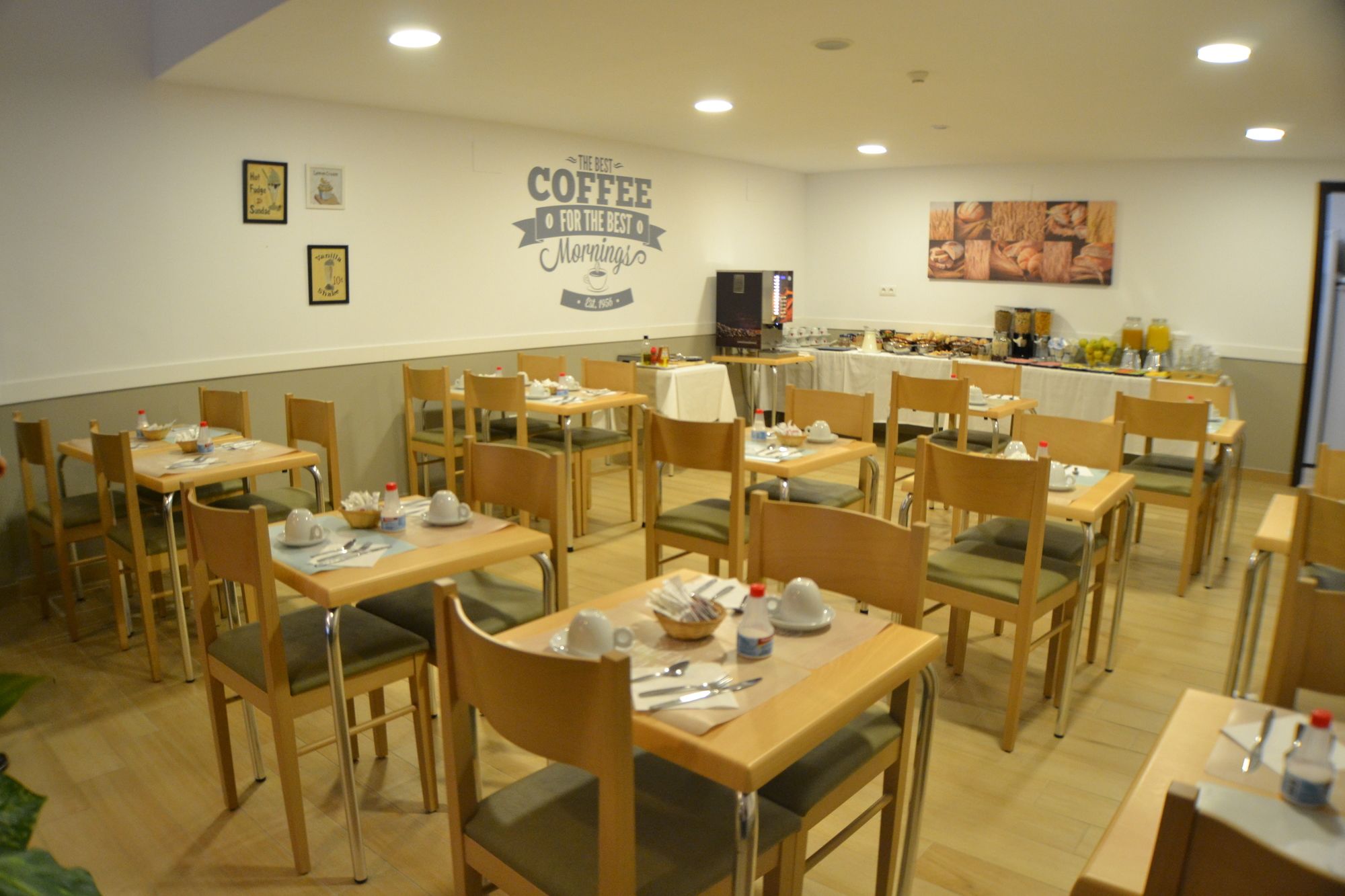 Фото Hotel Sur Málaga