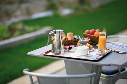 Внешний вид отеля Best Western Plus Vannes Centre-Ville в Ванне, фото 5