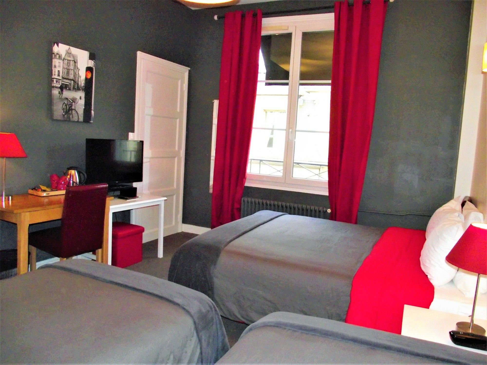 Фото отеля 2