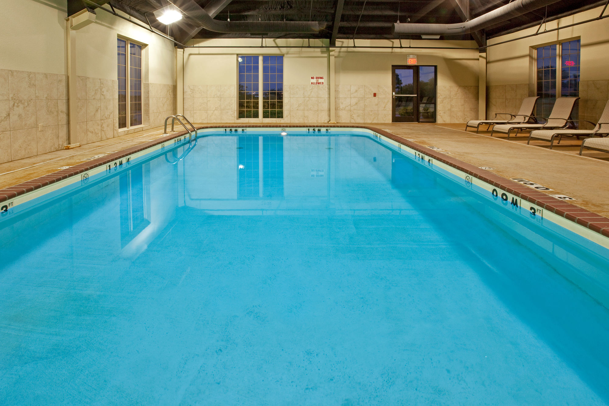 Фото Holiday Inn Express Ada, an Ihg Hotel