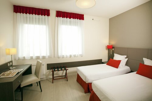 Внешний вид отеля Residhome Reims Centre в Реймсе, фото 2