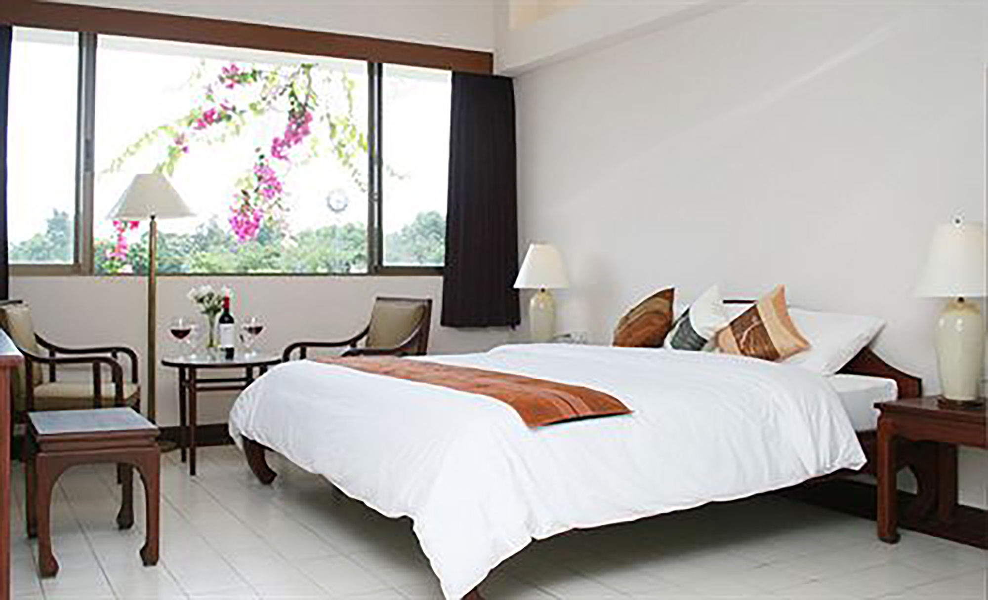 Фото Mae Pim Resort Hotel