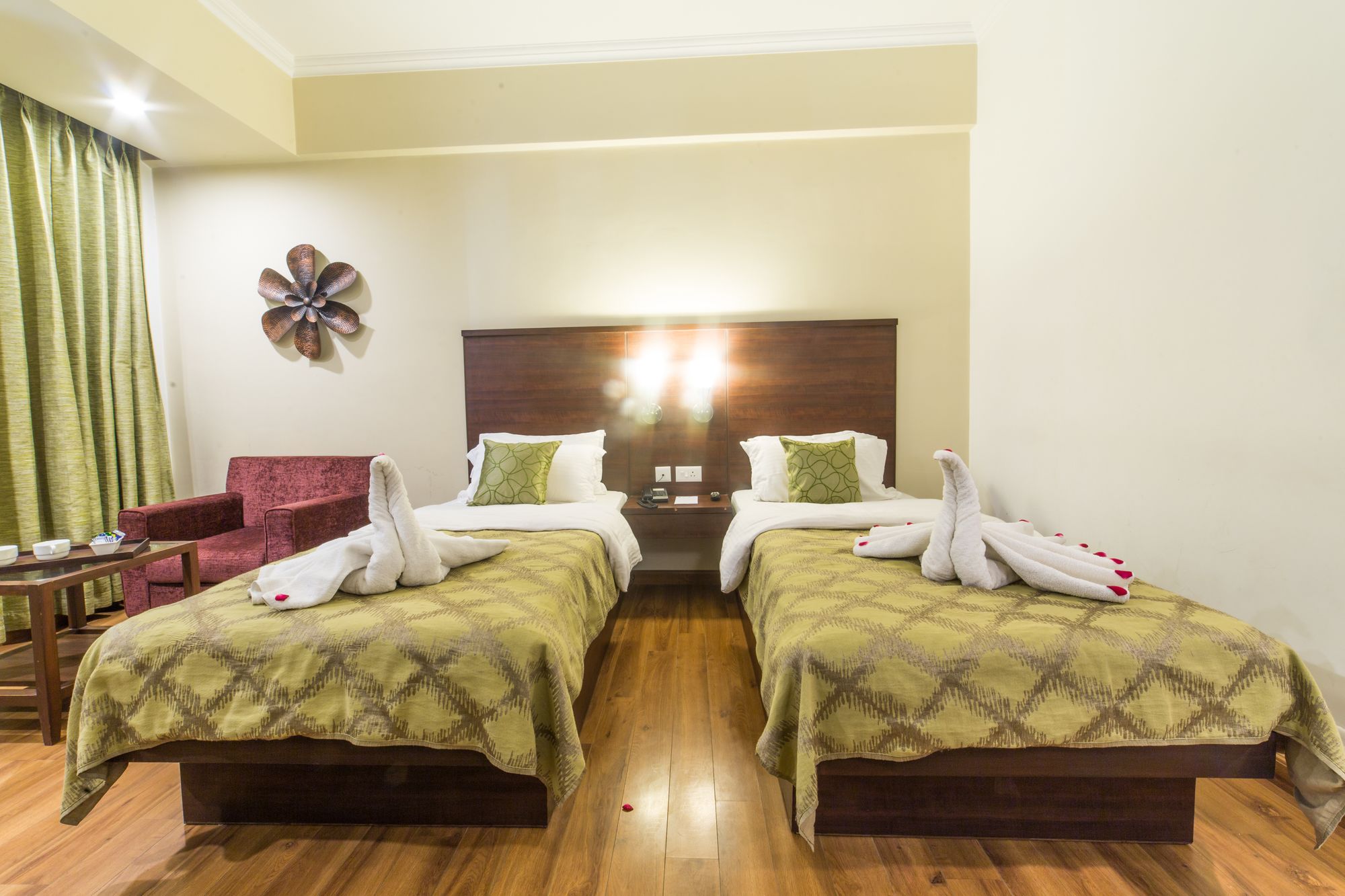 Фото Diamond Hotel
