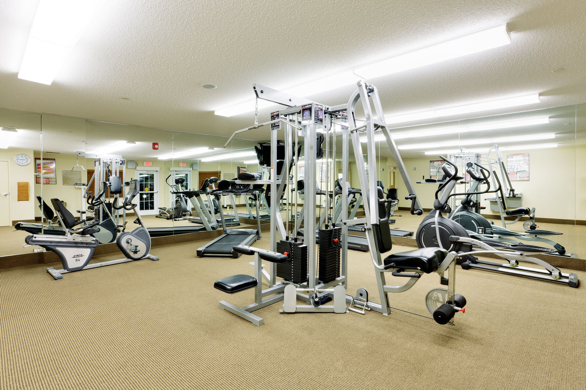 Фото Candlewood Suites Harrisburg, an Ihg Hotel