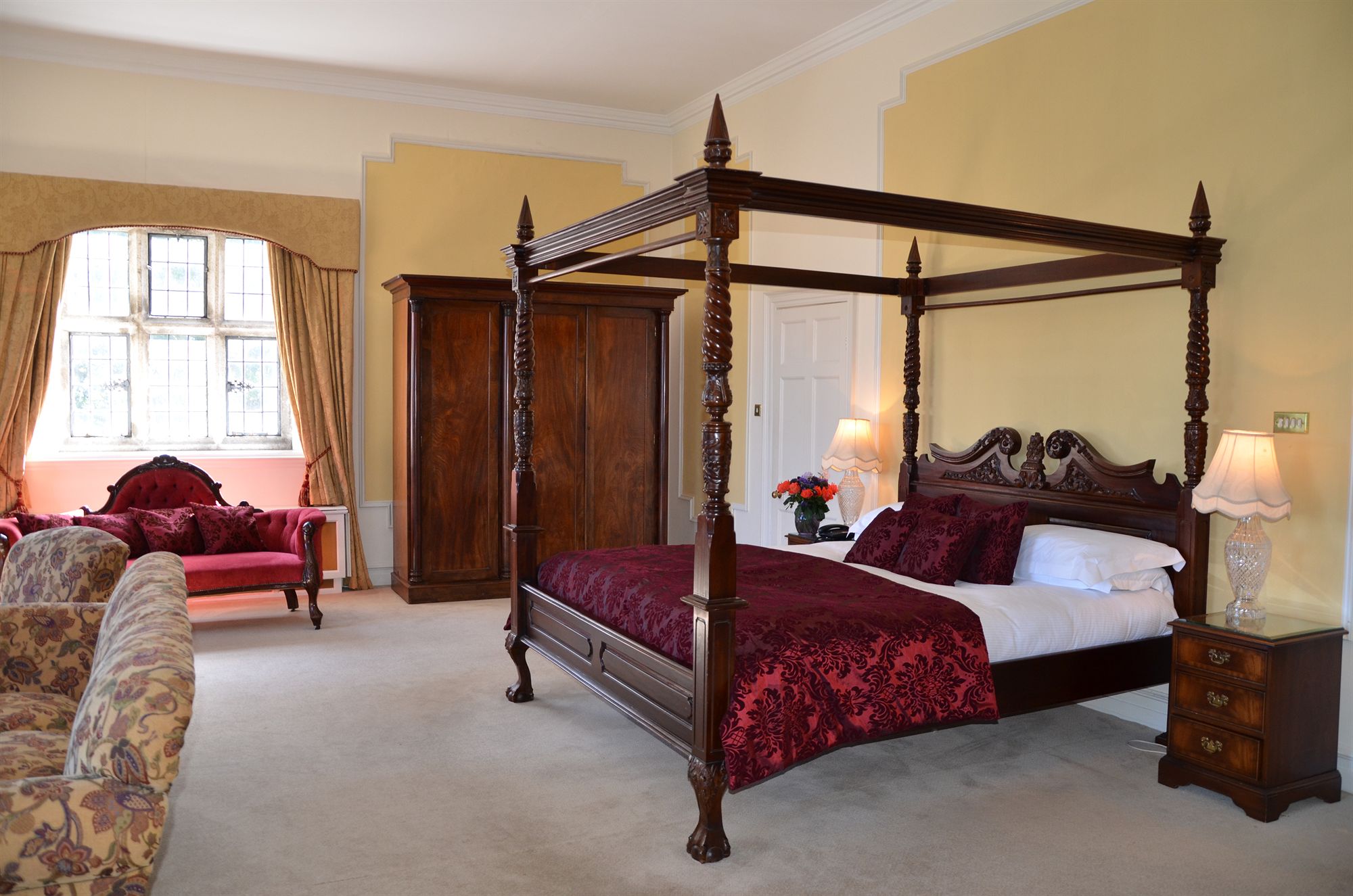 Фото Waterford Castle