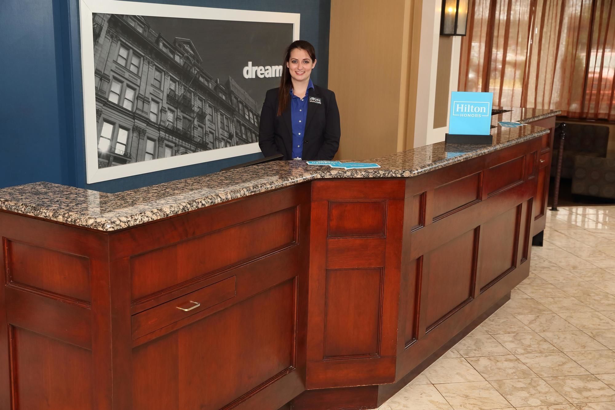 Фото Hampton Inn Boston Natick