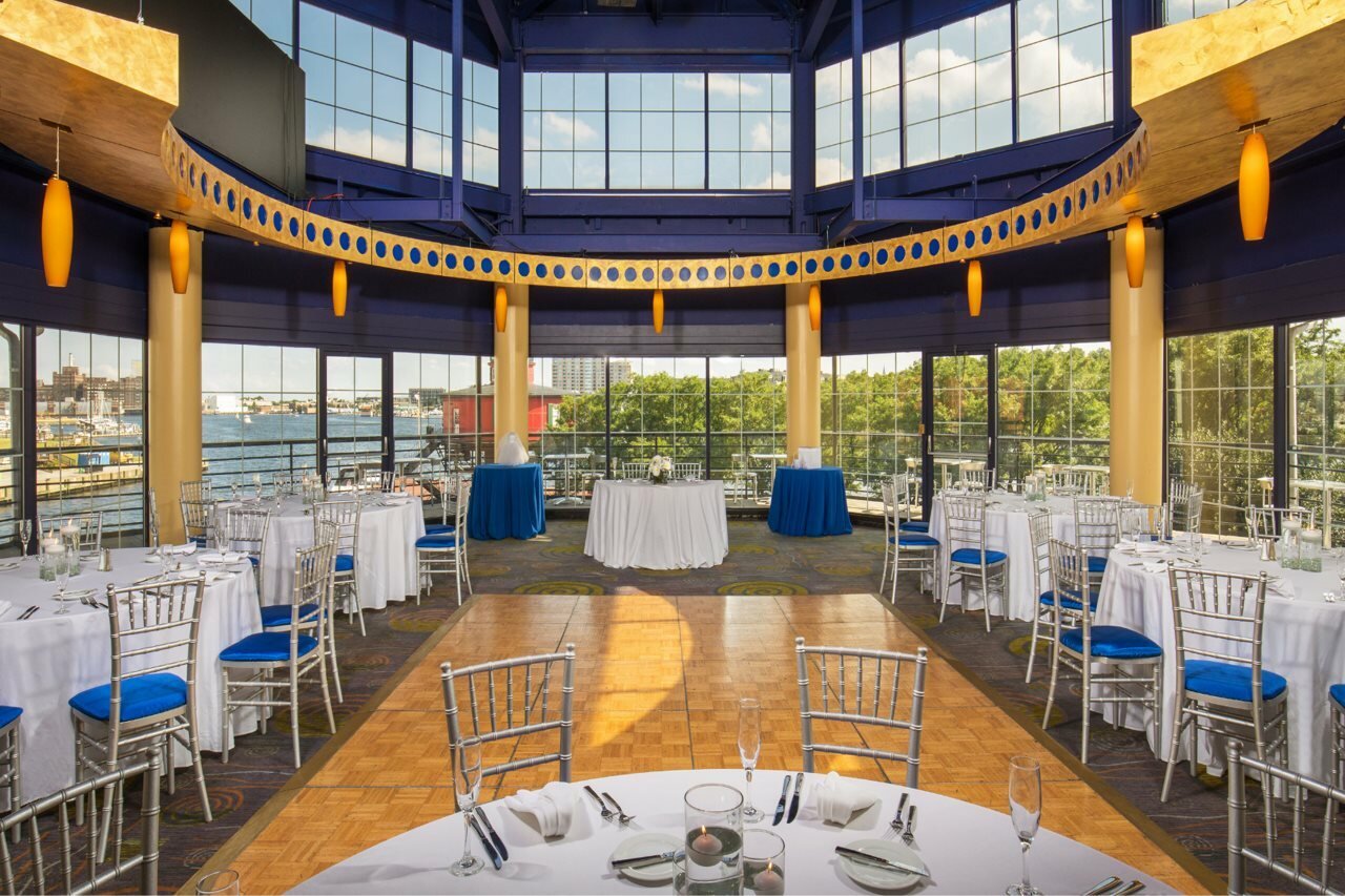 Фото Pier 5 Hotel Baltimore, Curio Collection by Hilton
