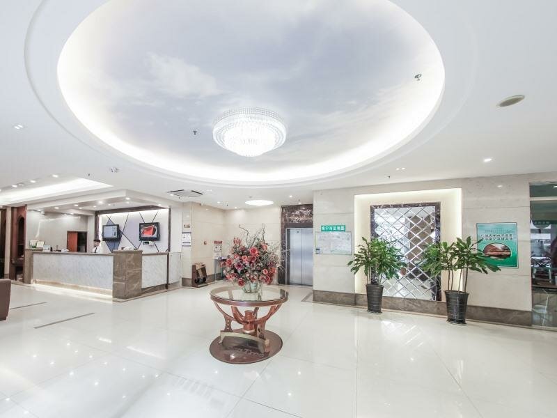 Hotel GreenTree Inn NanNing LangDong Hotel, Nanning, photo
