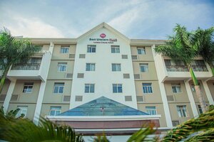 Гостиница Best Western Plus Lusaka Grand Hotel