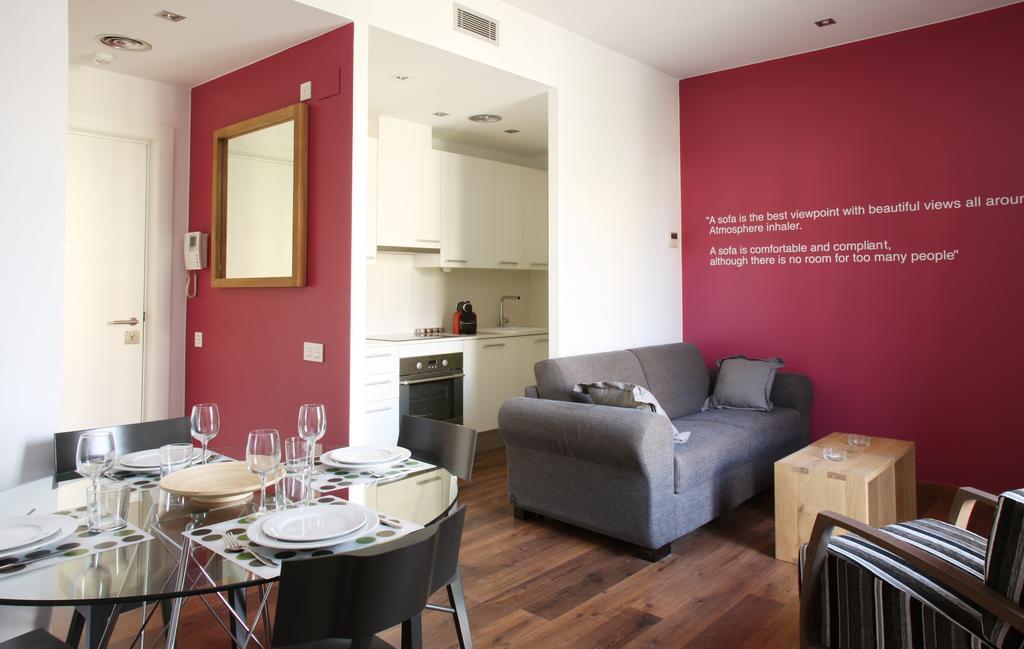 Фото Mh Apartments Suites