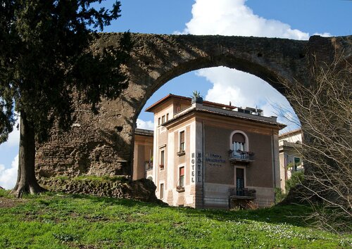 Гостиница Emona Aquaeductus в Италии