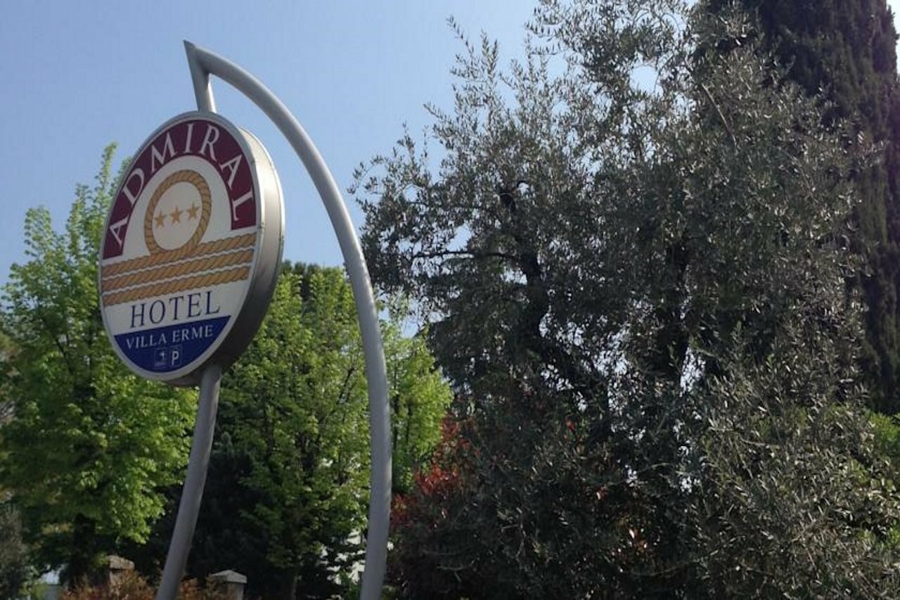 Фото Admiral Hotel Villa Erme
