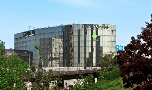 Гостиница Campanile Paris Est - Porte de Bagnolet в Монтрее