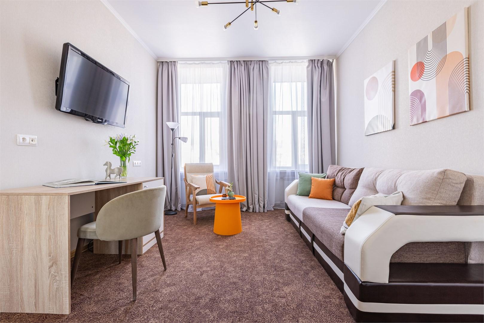 Фото отеля 2